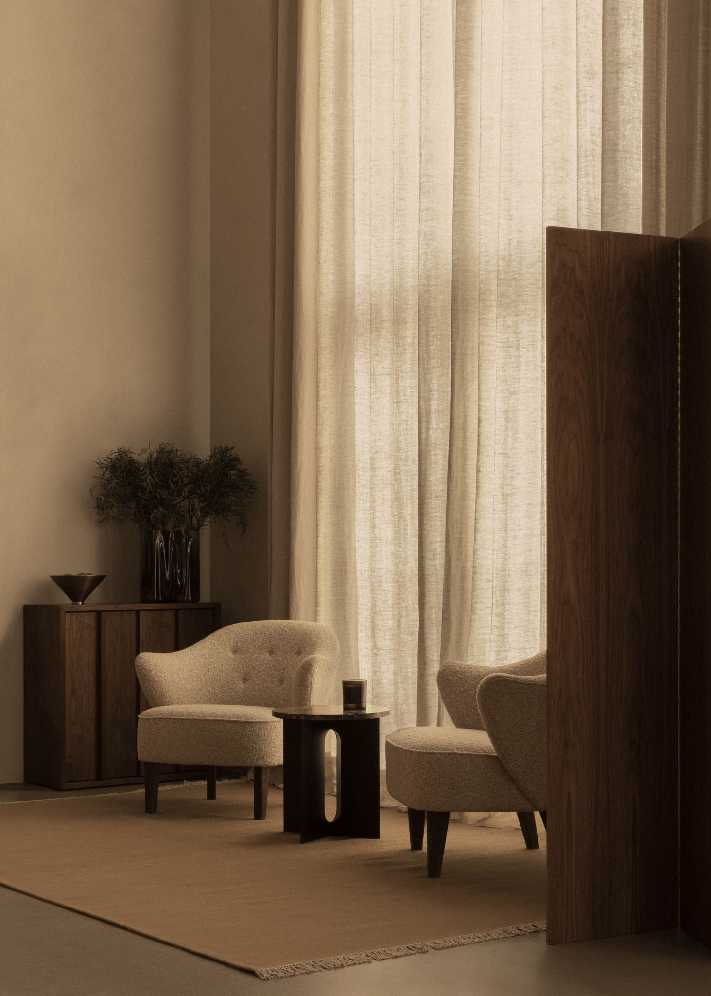 Audo Copenhagen Ingeborg Armchair Buttons Vegetal, Sacho Zero 1/Smoked Oak