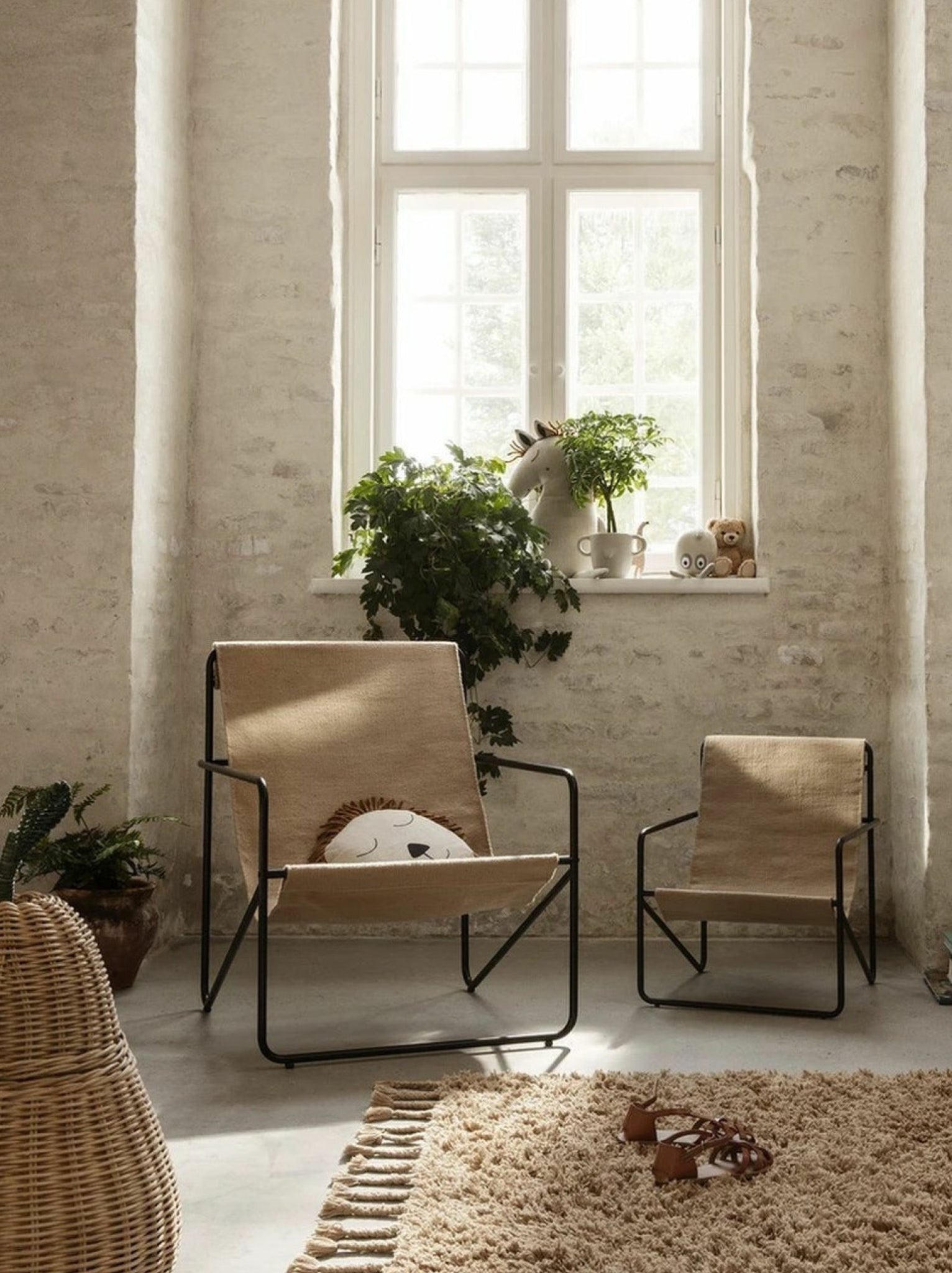 Ferm Living Desert Chair Kids, Black/Solid