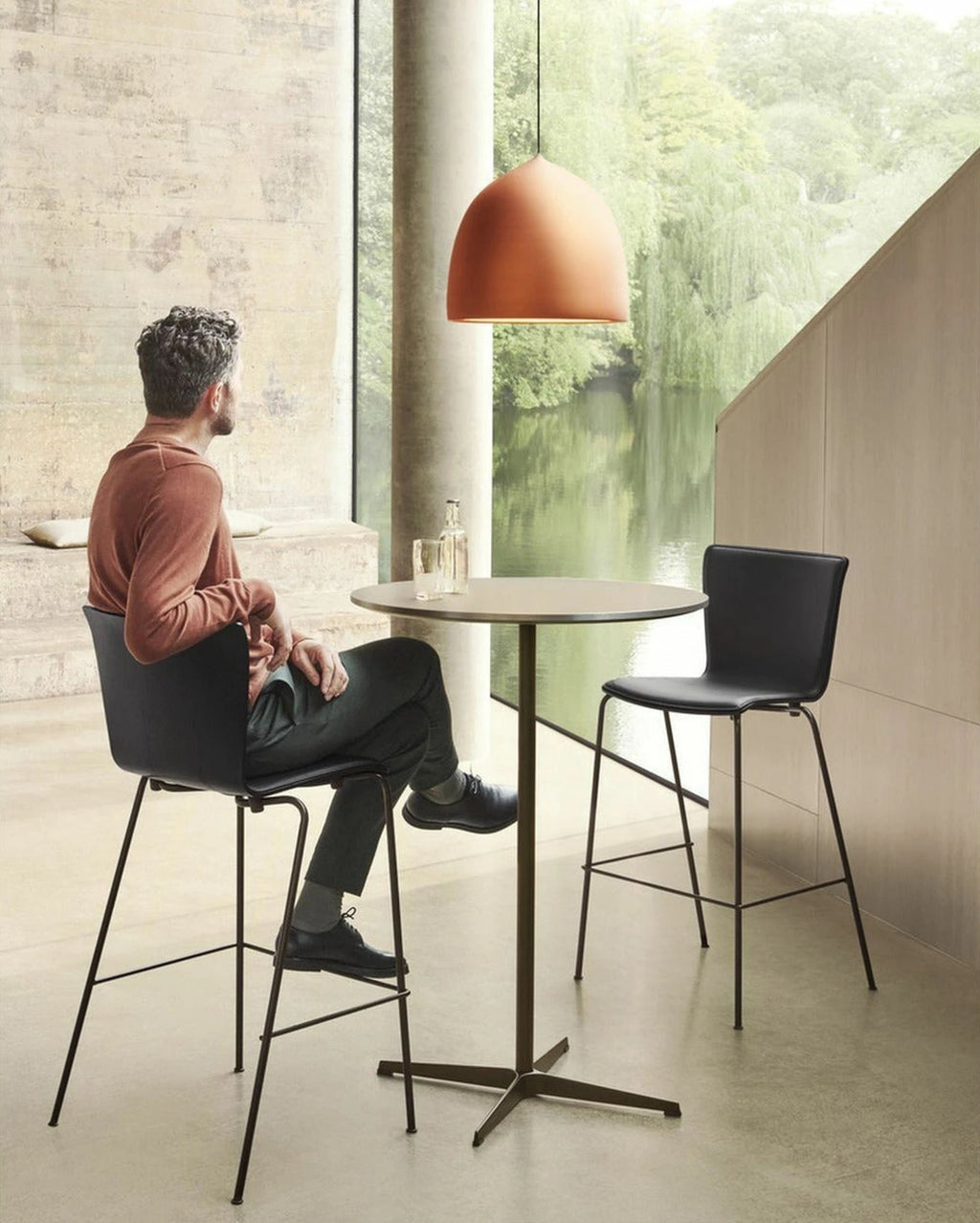 Fritz Hansen Vico Duo™ Vm116 Chair Walnut, Black/Walnut