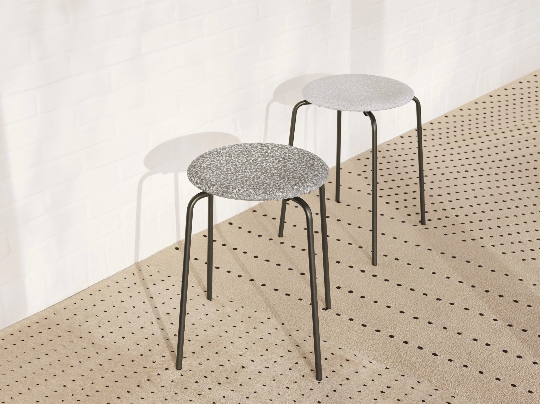 Fritz Hansen The Dot™ Stool, Ria 241/Warm Graphite