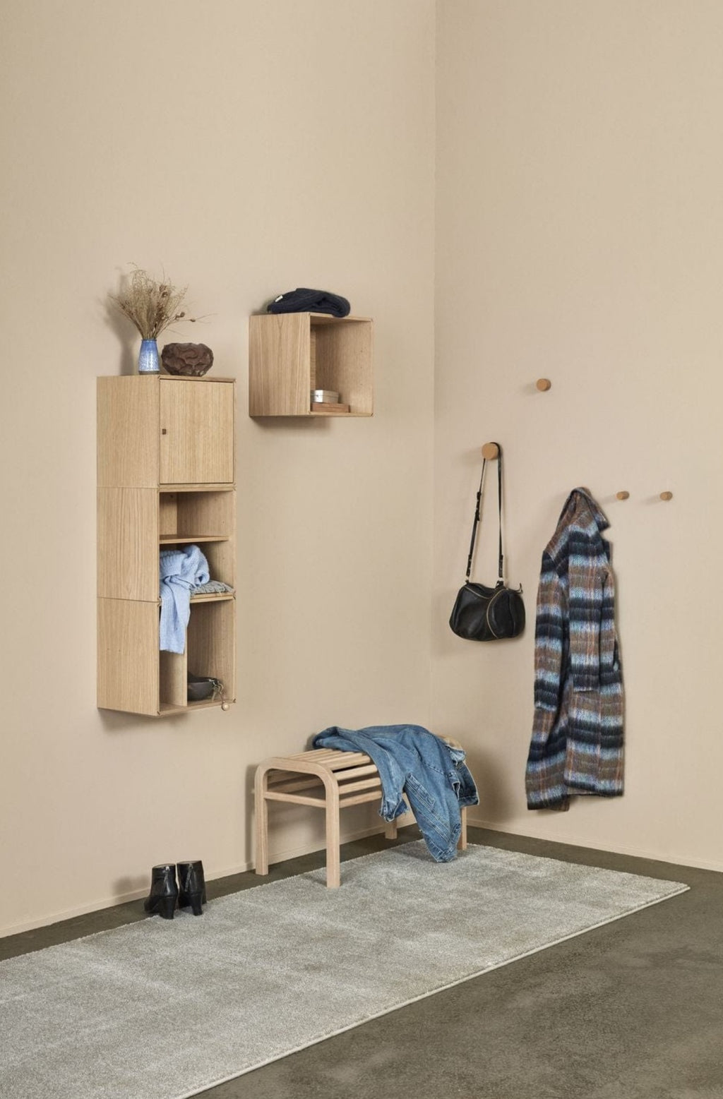 Andersen Furniture Contrast Hook Ø7 cm, oak/beige