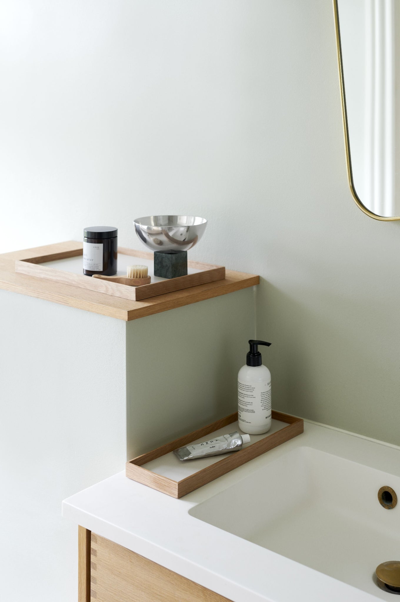 Gejst Frame Large Oak/beige Decorative Tray For Display — Ash & Aluminium