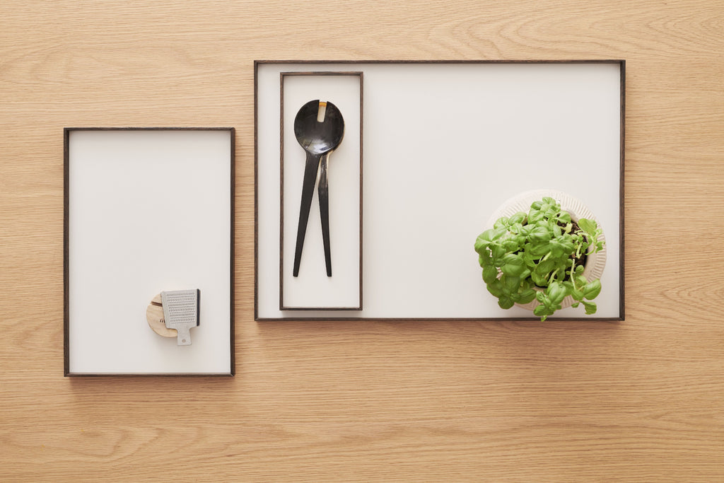 Gejst Frame Tray Smoked Oak & Beige — Medium Oak Leather 45×48×28 Cm