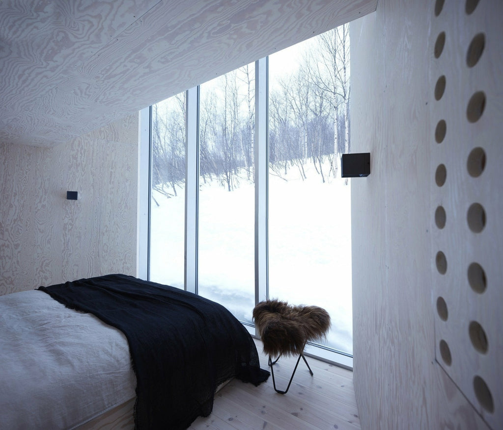 Cuero Iceland Flying Goose Stool, Shorn Black/Black