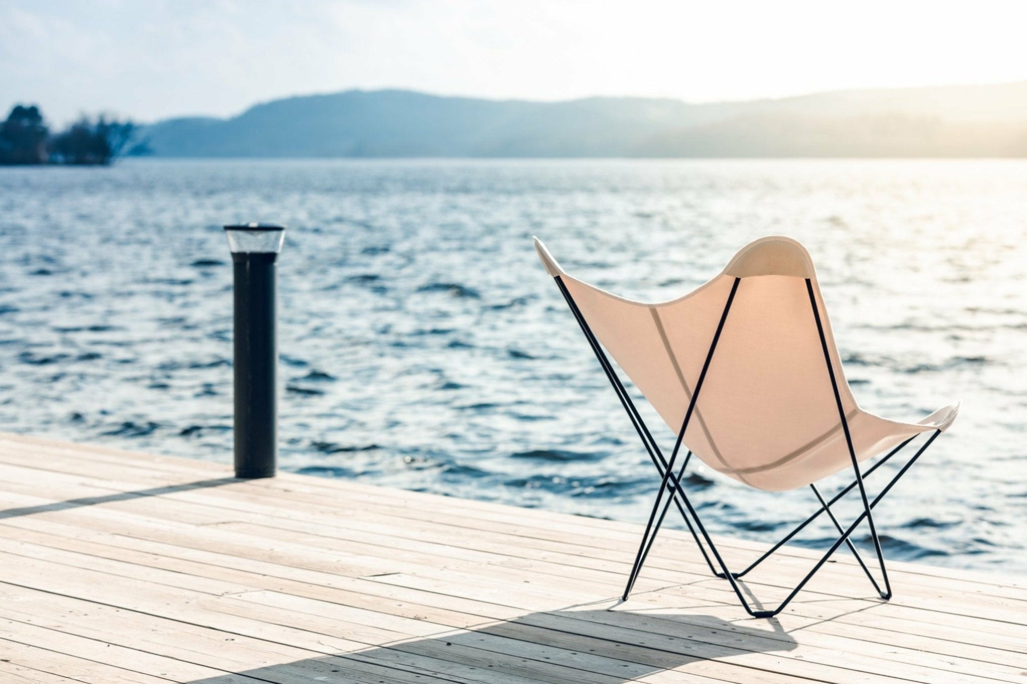 Cuero Sunshine Mariposa Butterfly Chair, Oyster/Black