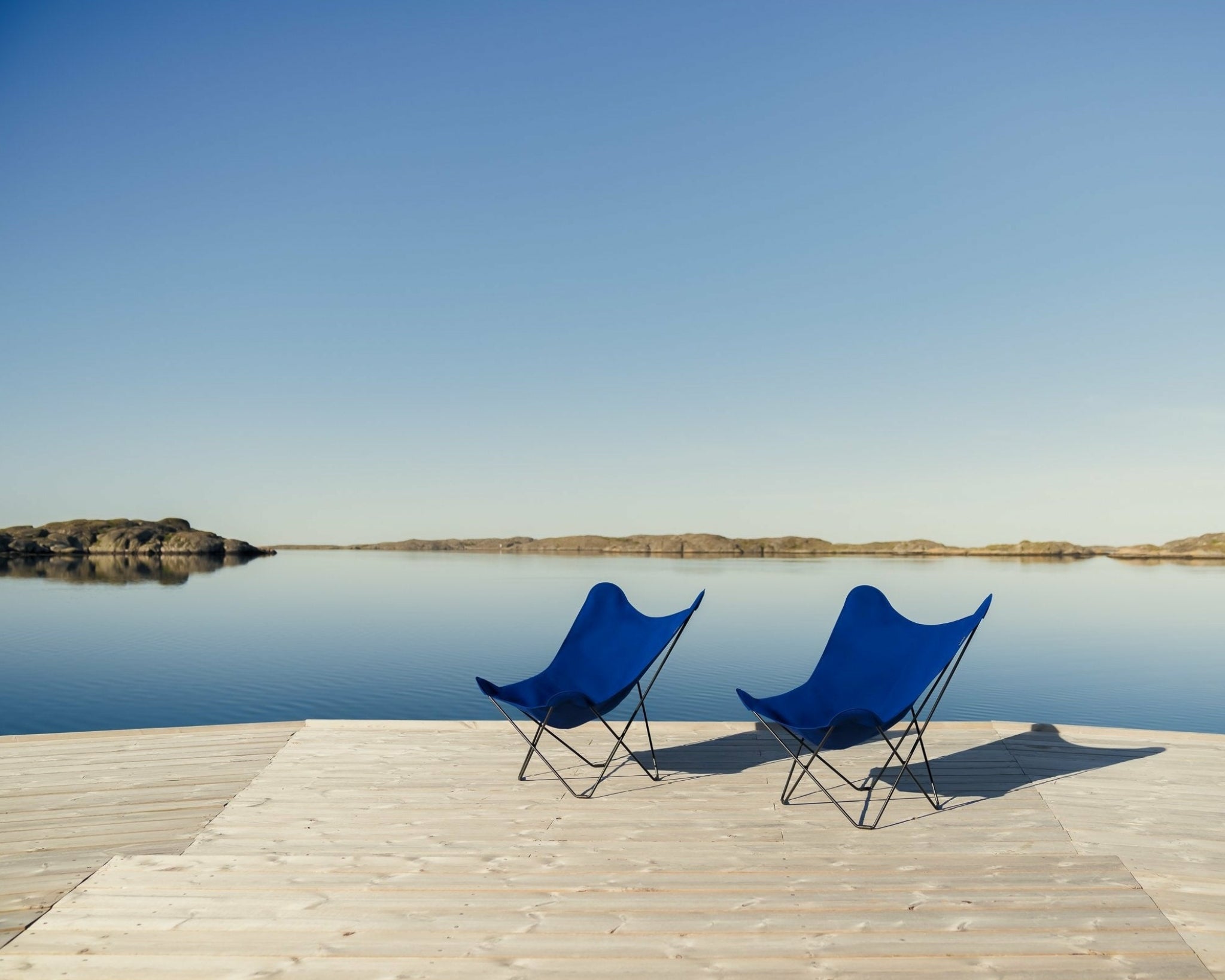 Cuero Sunshine Mariposa Butterfly Chair, Atlantic Blue/Black Outdoor Frame