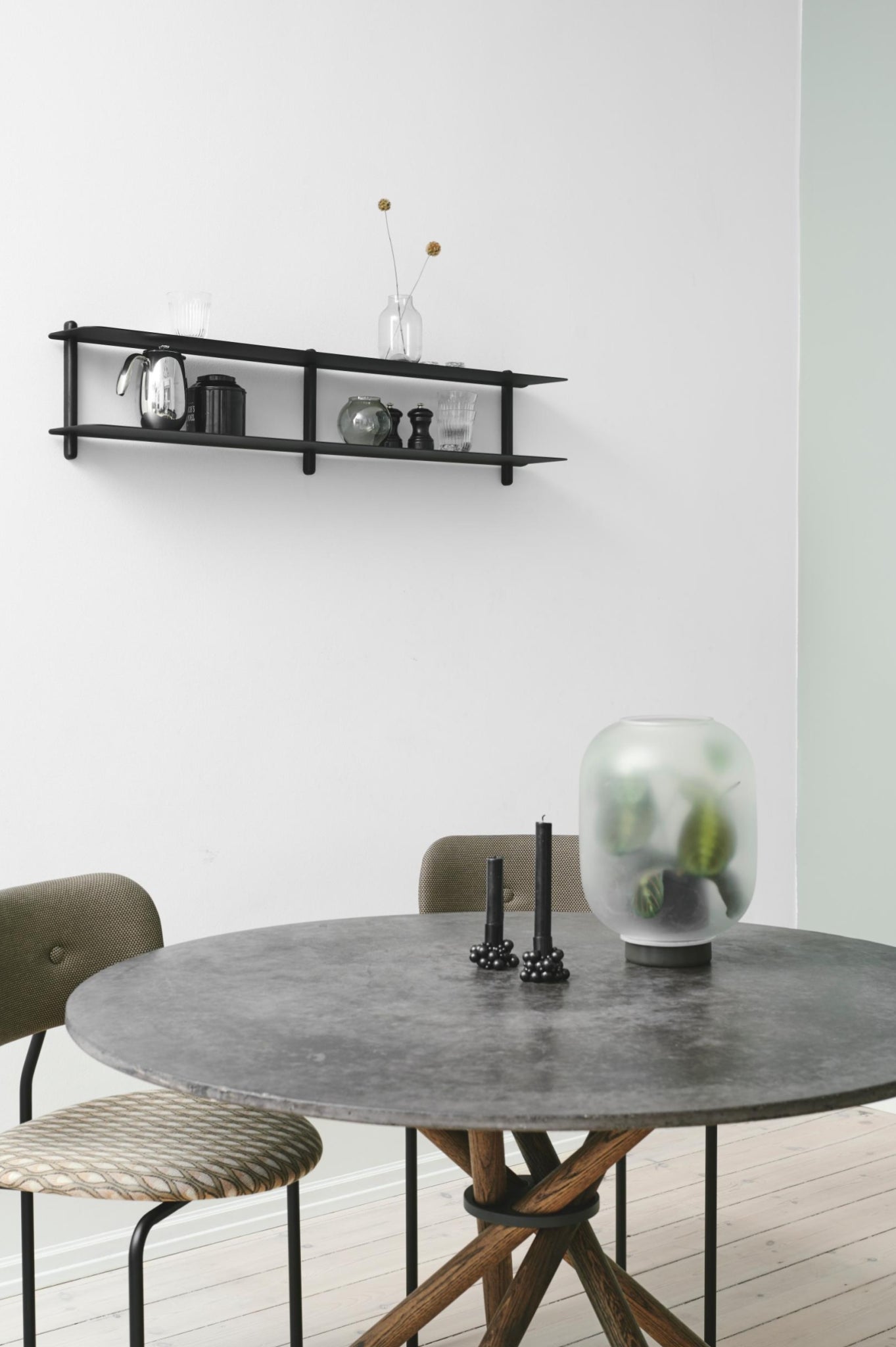 Gejst NIVO Shelf C - Black Ash/Black 25cm Minimal Floating Wall Shelf