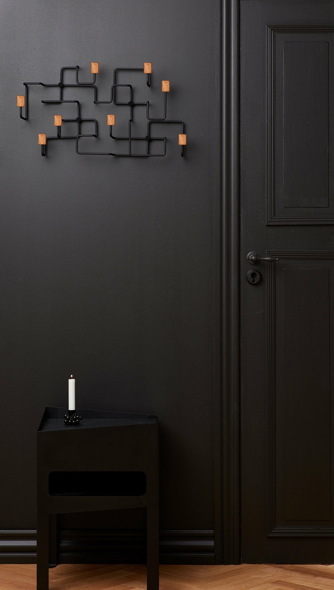 Gejst Underground Oak/black Wardrobe – Sculptural Hallway Unit 33 Cm