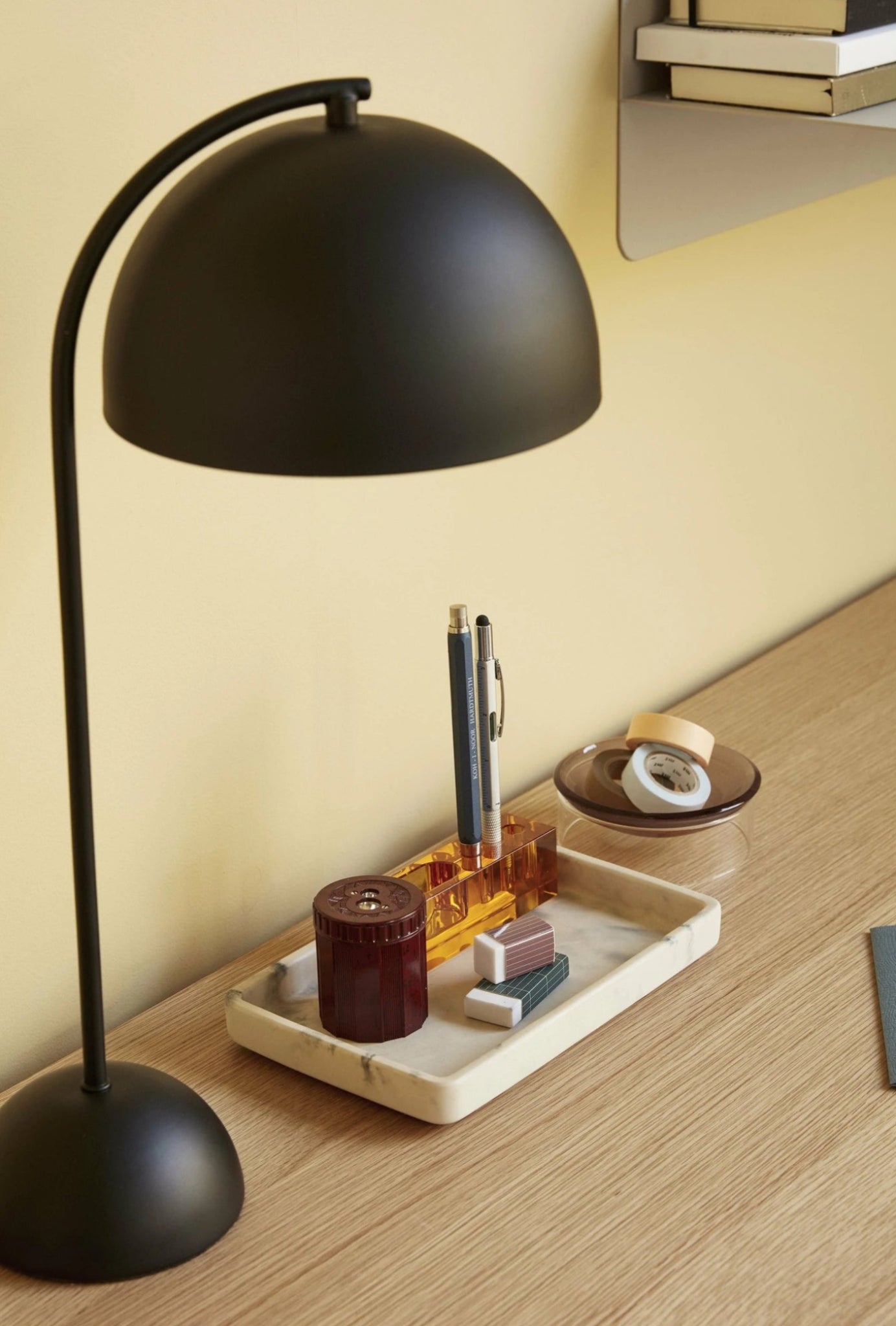 Hübsch Flow Bowl: Handmade Clear/Brown Glass Decorative Centerpiece