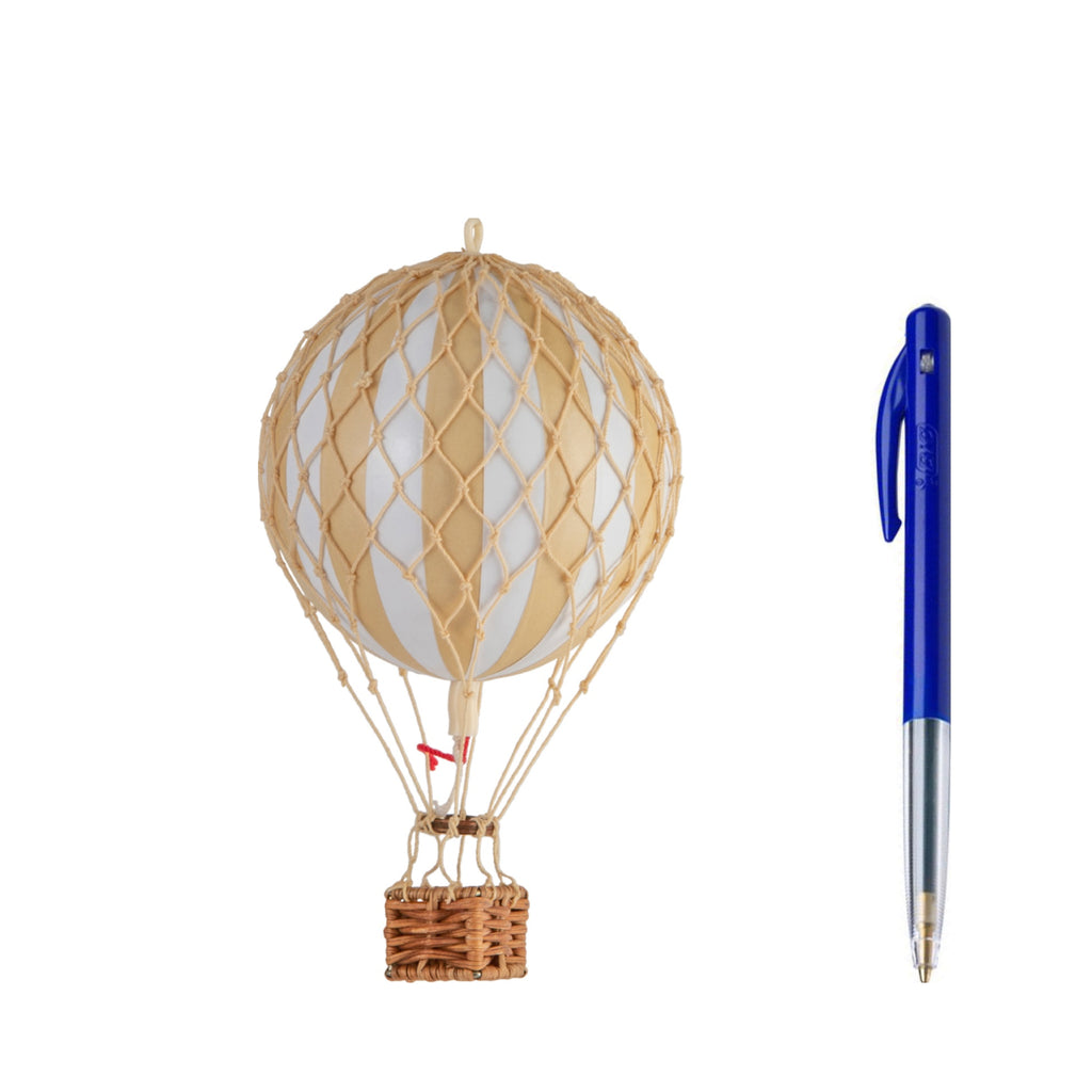 Authentic Models Floating The Skies Balloon Model, White/ivory, Ø 8.5 Cm