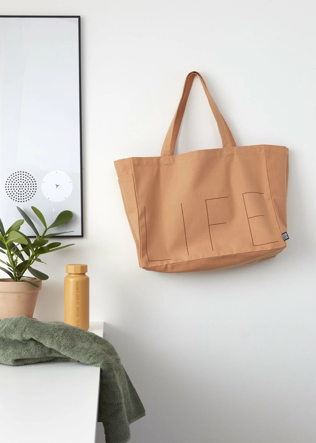 Design Letters Life Carrying Bag, Peach