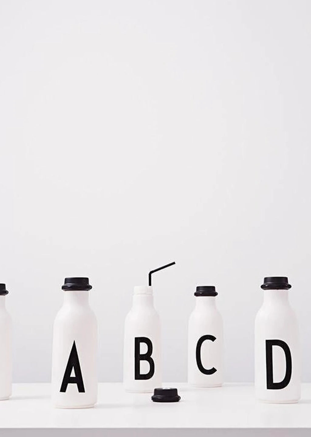 Design Letters Personal Water Bottle A-Z, Q