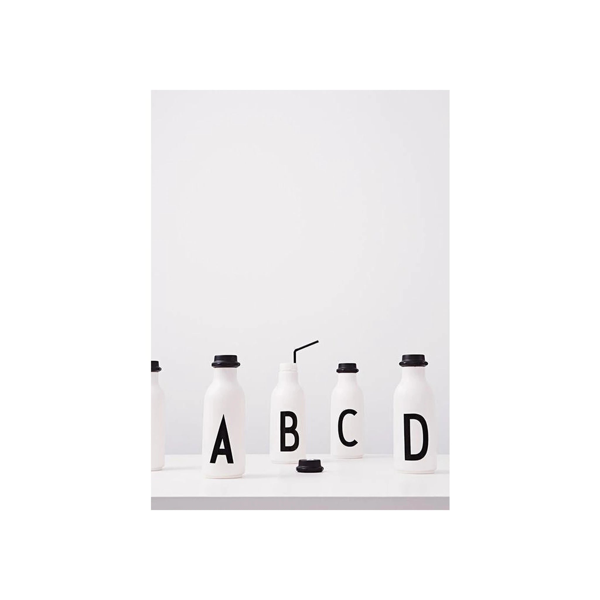 Design Letters Personal Water Bottle A-Z, Q