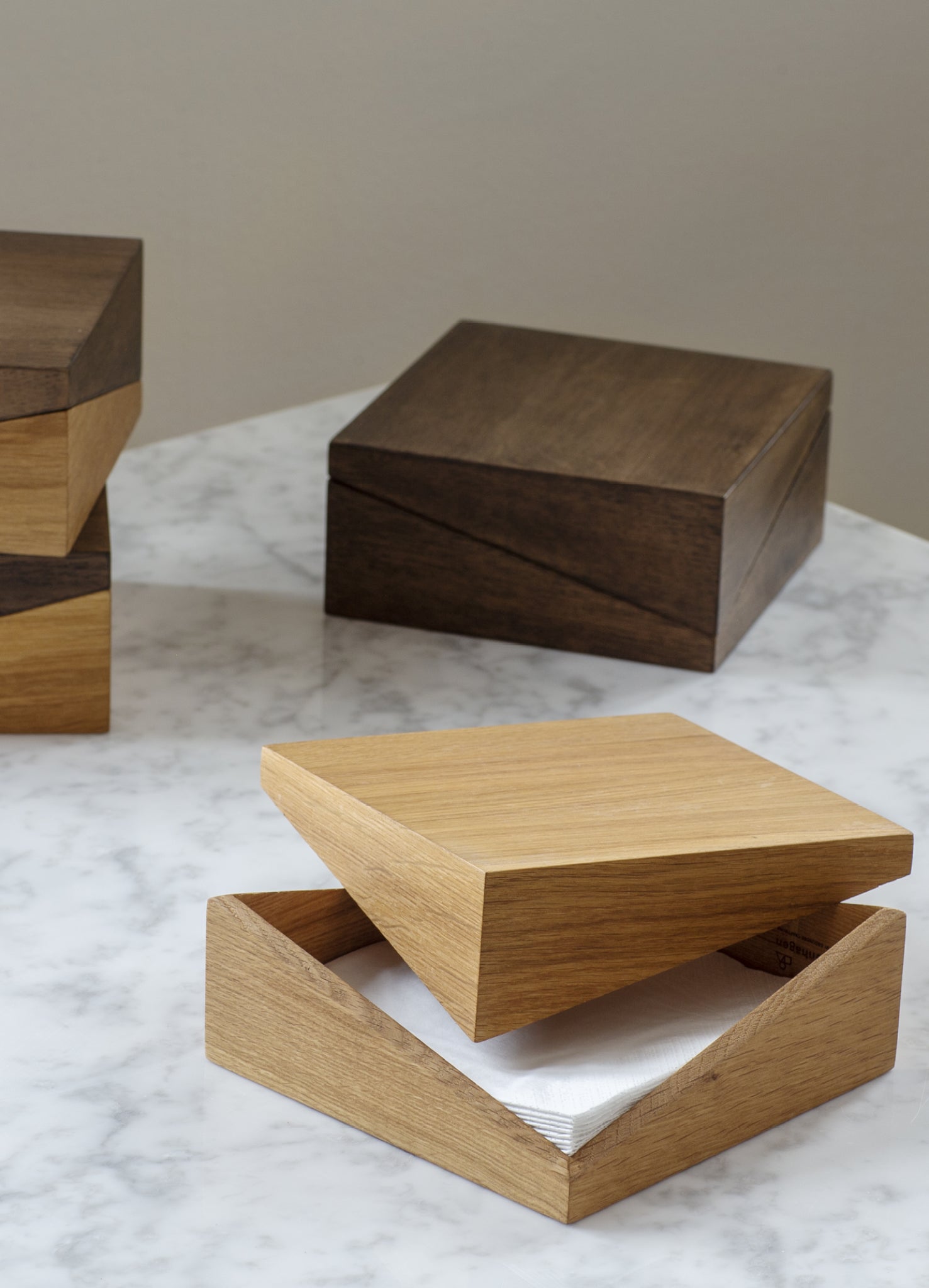 Spring Copenhagen Diplo, Stained Oak