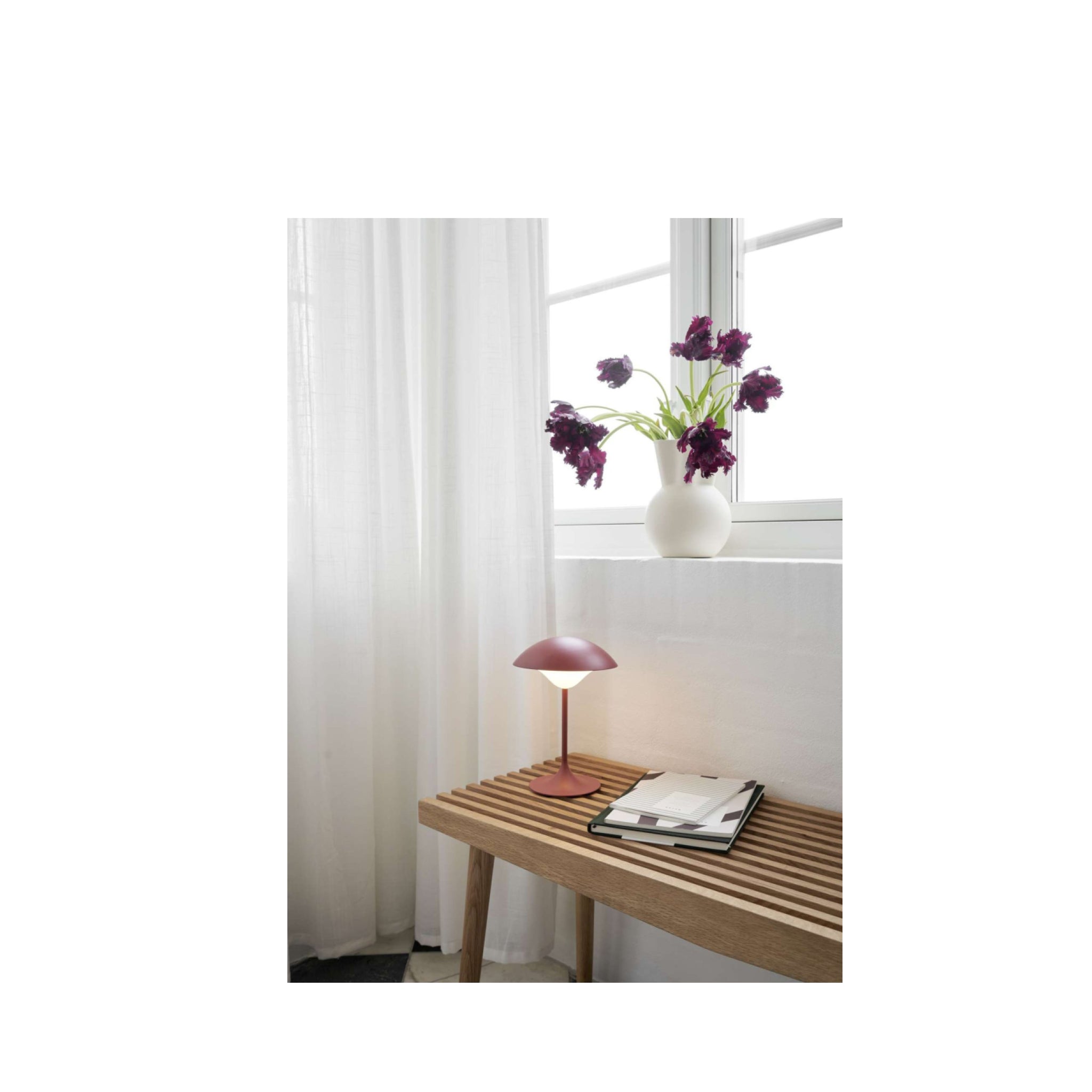 Spring Copenhagen Uno Ora Bank, Teak