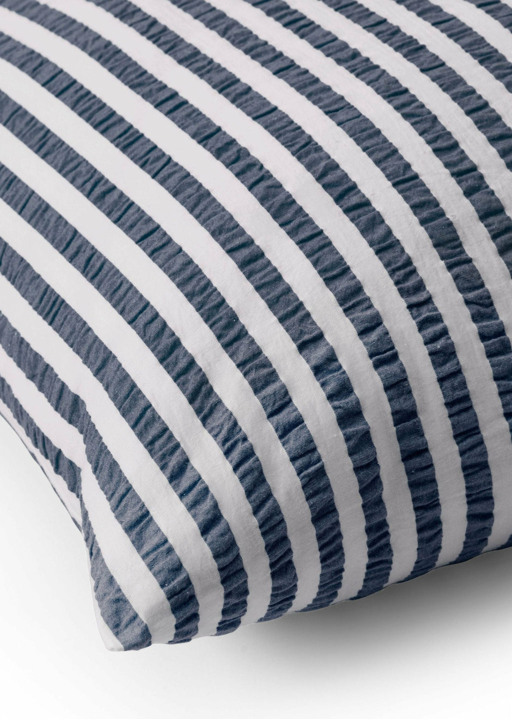 Juna Bæk & Bølge Lines pillowcase 63x60 cm, dark blue/white