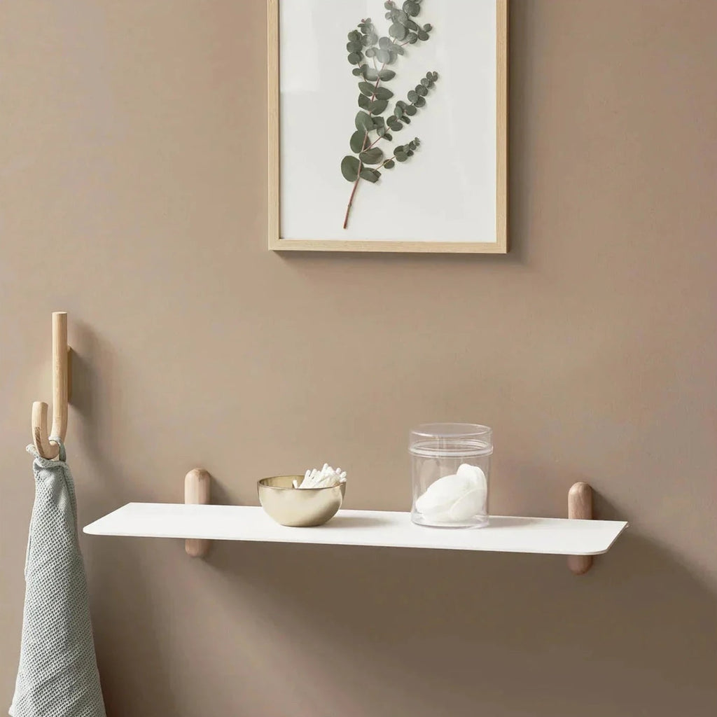 Gejst Nivo G Large Floating Wall Shelf – Light Oak & White, Minimalist