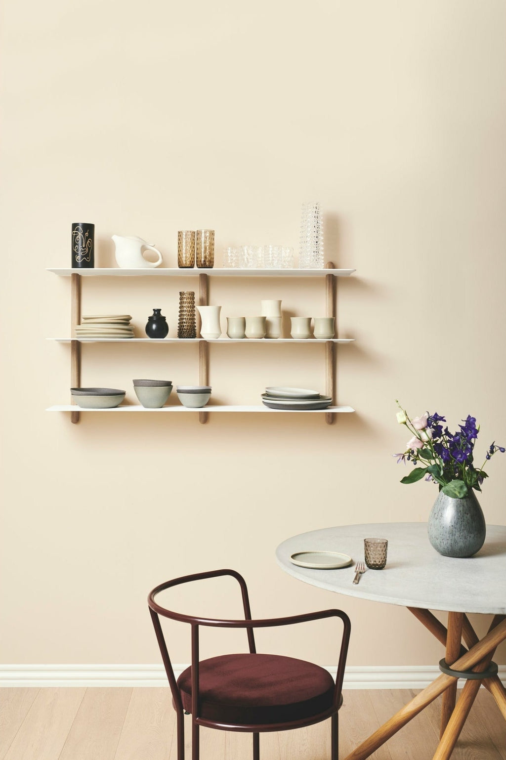 Gejst Nivo Large Wall Shelf 118cm – Light Oak & White Minimalist