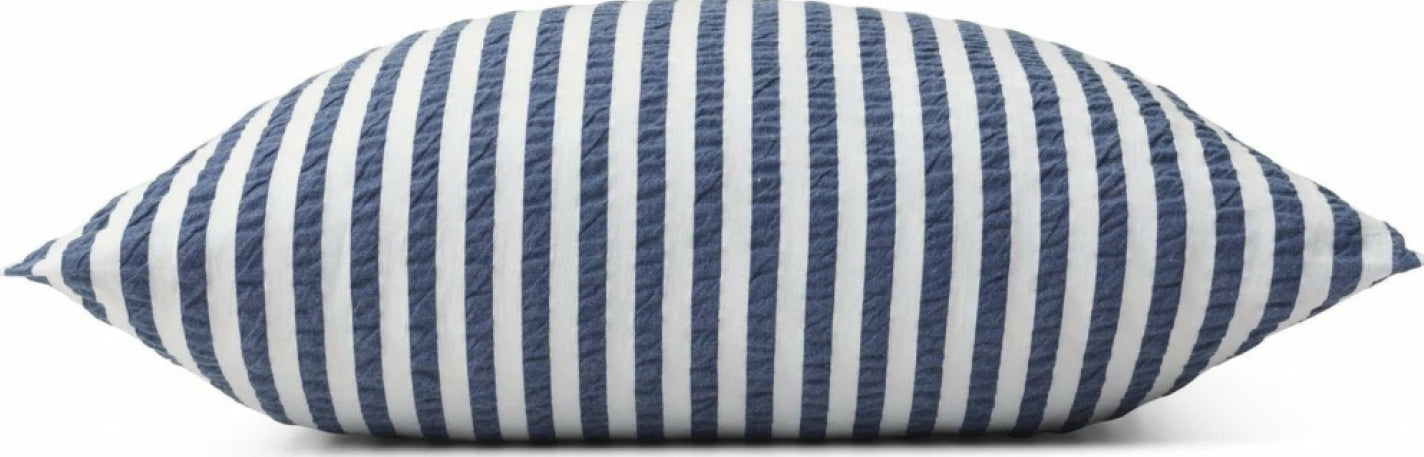 Juna Bæk & Bølge Lines pillowcase 63x60 cm, dark blue/white