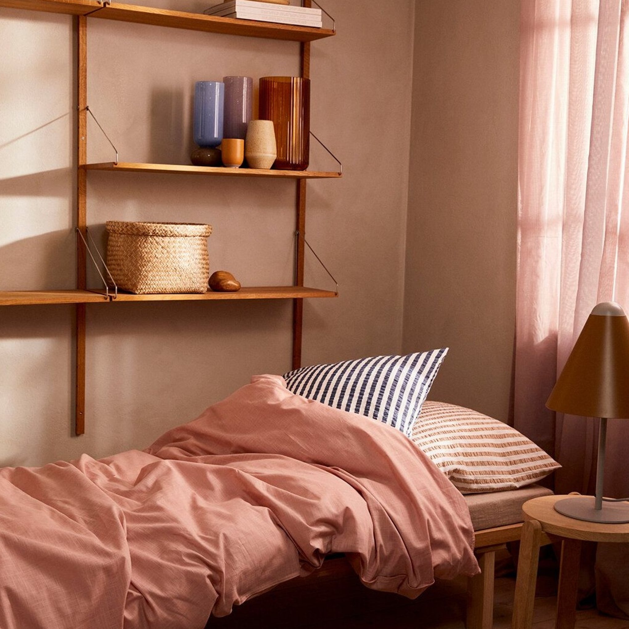 Juna Bæk & Bølge Lines pillowcase 63x60 cm, dark blue/white